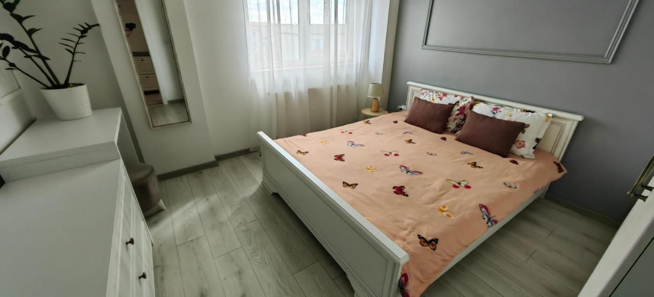 Apartament 1 Mai Bloc Nou-Self Check-In Krajowa Zewnętrze zdjęcie